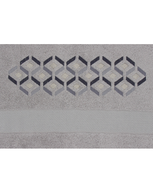 ILLUSION embroidered bath towels
