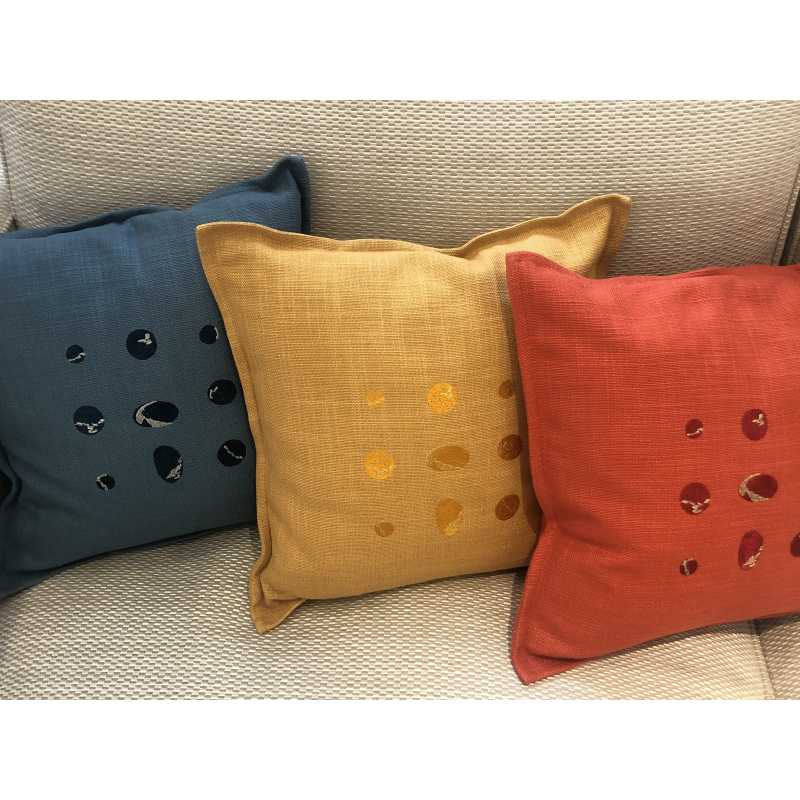 GALETS embroidered cushions