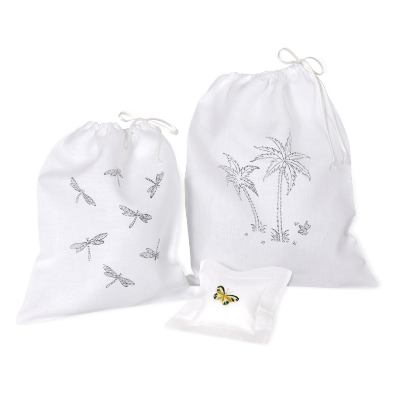 Coffret cadeaux à broder